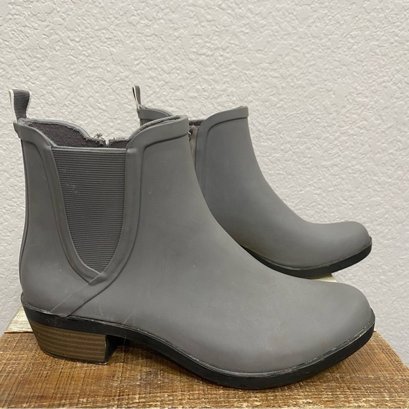 Lucky Brand Reigney Rain Boots - Picture 2 of 7